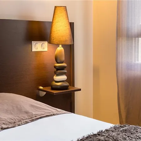 Hotel Og Des Arts Montauban Negrepelisse