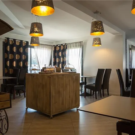 호텔 Og Des Arts Montauban Nègrepelisse